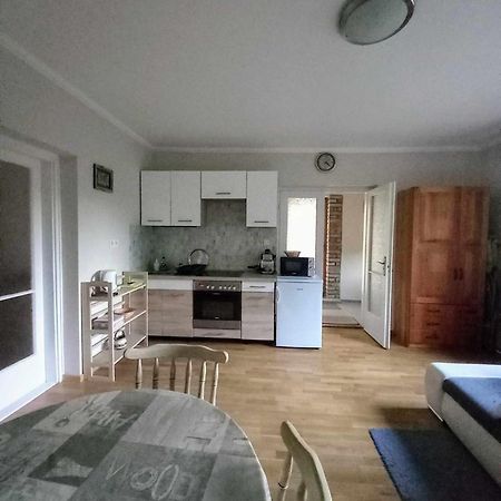 Bike&Night Apartment Baracska Екстериор снимка